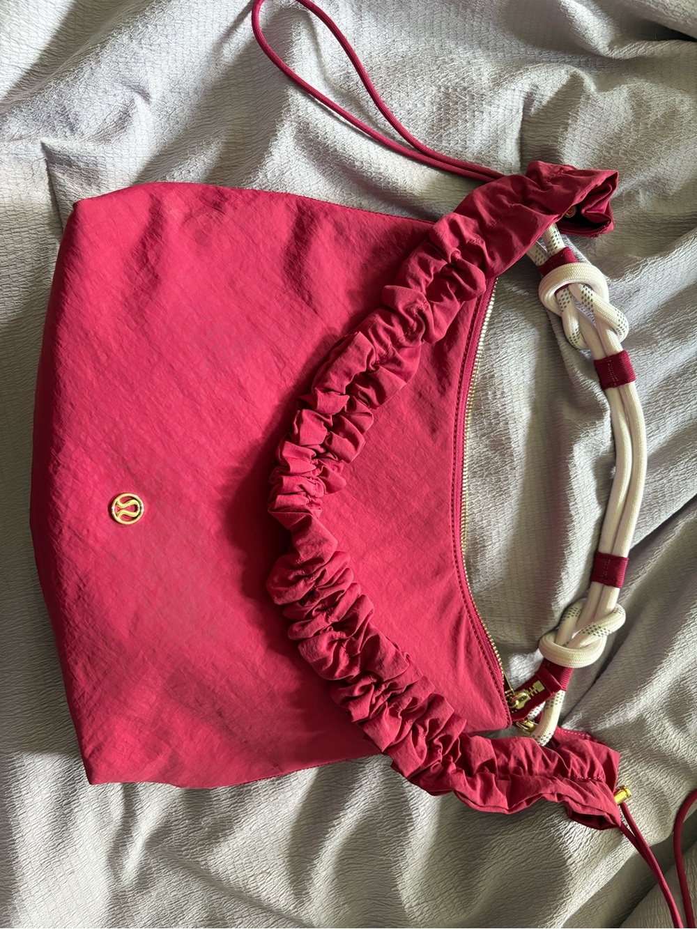 Lululemon Convertible Ruched Strap Crossbody Bag 6.5L